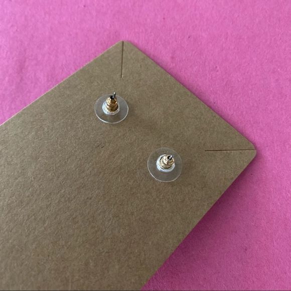 2/$30 Starfish Dangle Earrings - Picture 3 of 3